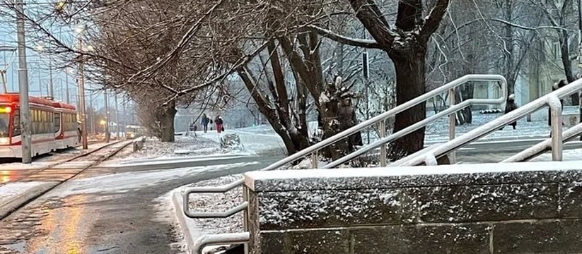 Городские службы Самары перешли на усиленный режим работы В Самаре ожидается гололедица