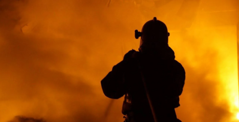 Трагедия в Октябрьском районе Самары: на пожаре в квартире погиб пенсионер Площадь горения составила около трёх квадратных...