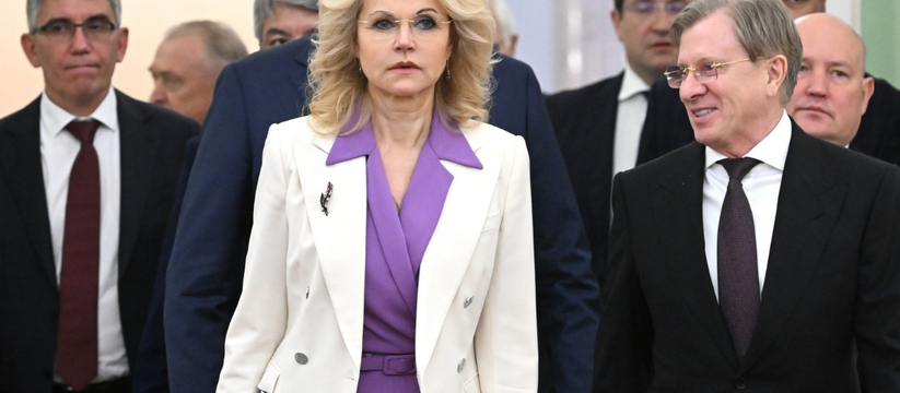 В российском обществе активно обсуждается возмо...