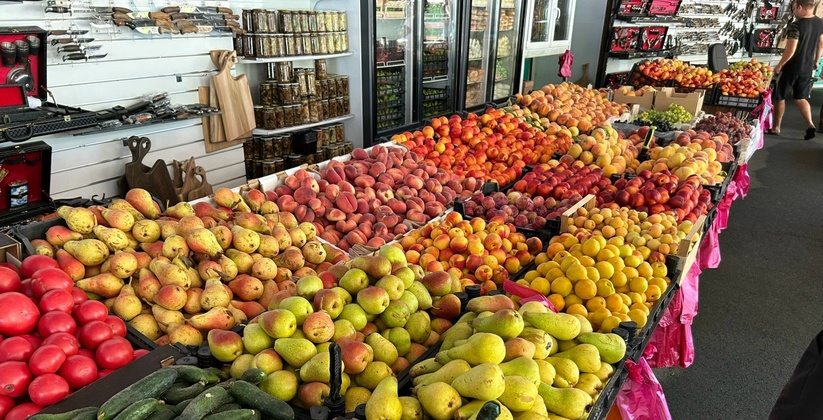 Продажа пищевых продуктов допускается только пр...