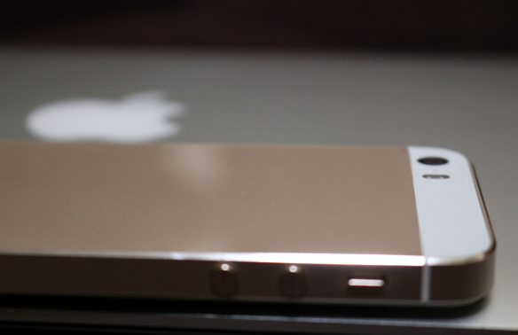 Россияне реже покупают защитные стекла вместе со смартфонами