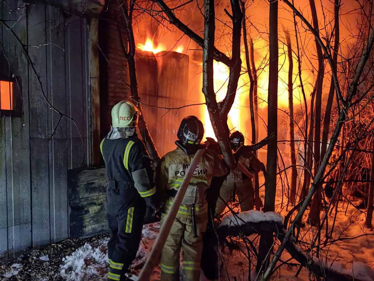 На 8-й просеке в Самаре 23 марта 2022 года был потушен пожар в оздоровительном центре