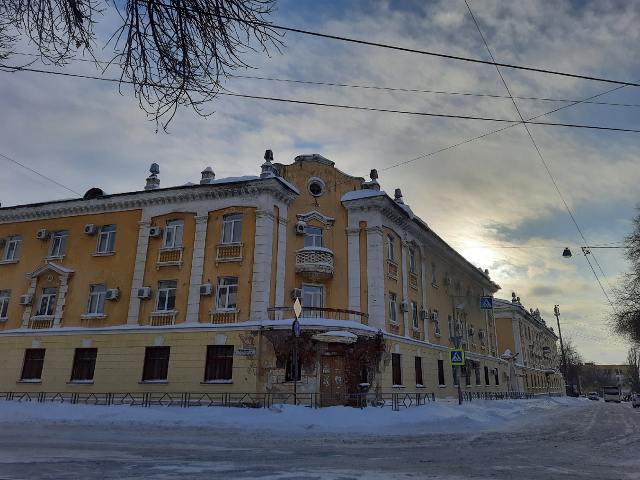 В Самаре с 14 апреля 2022 года Дому губернатора починят крышу за 8 млн рублей к 1 сентября