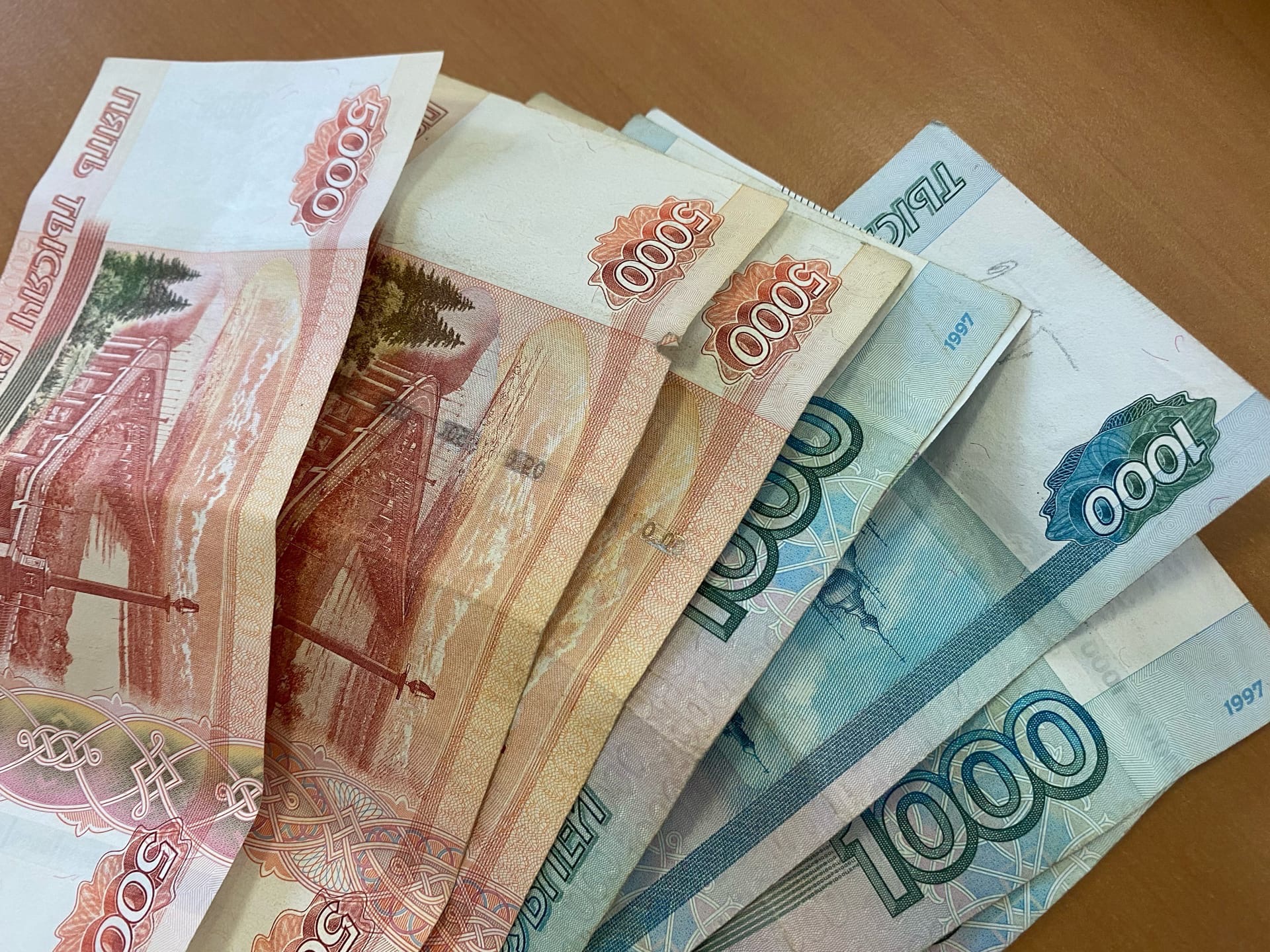 В Самарской области в январе 2022 года средняя зарплата составила 42 013 рублей