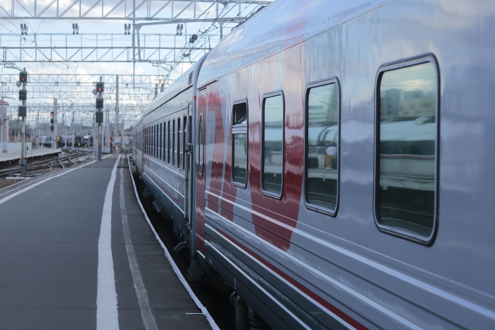 Пригородные поезда из Сызрани в Самару отменят в апреле 2022 года на четыре дня