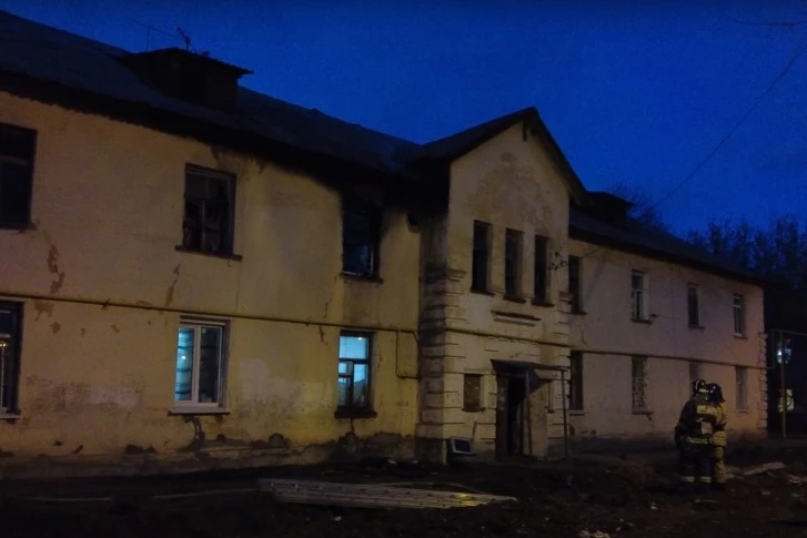 В Самаре 23 апреля 2022 года квартиру на улице Изыскательской 179 тушили 82 человека