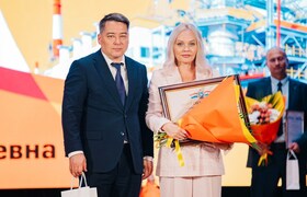 На Куйбышевском НПЗ наградили около 100 сотрудн...