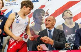 Легенда мирового спорта Александр Карелин откры...