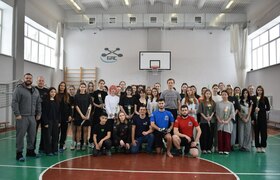 Вместо мимозы — уверенность. В Кинеле провели м...