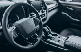 Lexus показал три версии концепта LS Coupe на а...