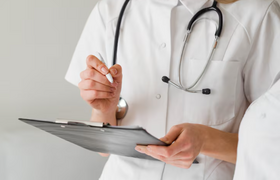 В больницах и поликлиниках Самарской области вы...