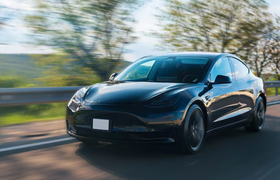 Алиханов сообщил о выпуске более 50 моделей авт...