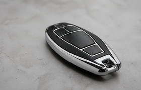 Китайский конкурент Aurus и Mercedes-Maybach вп...
