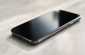 SHOT: Обновление iOS 26.6 делает iPhone россиян...