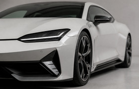 Tesla анонсировала новый Roadster, способный от...