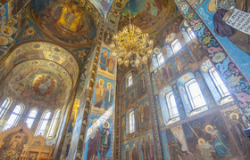 В РПЦ объяснили, как молитвы живых помогают душ...