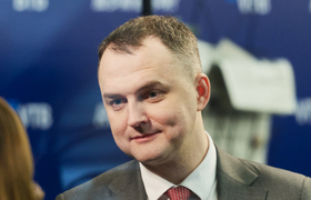 Деньги уходят с депозитов на фондовый рынок, а ...